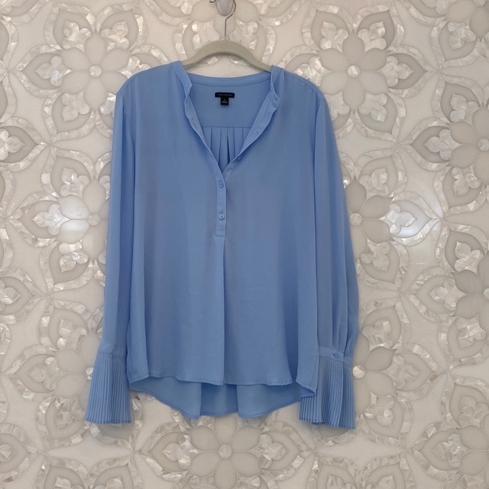 Ann Taylor Long Sleeve Blouse with Pleated Cuffs Light Blue Size M